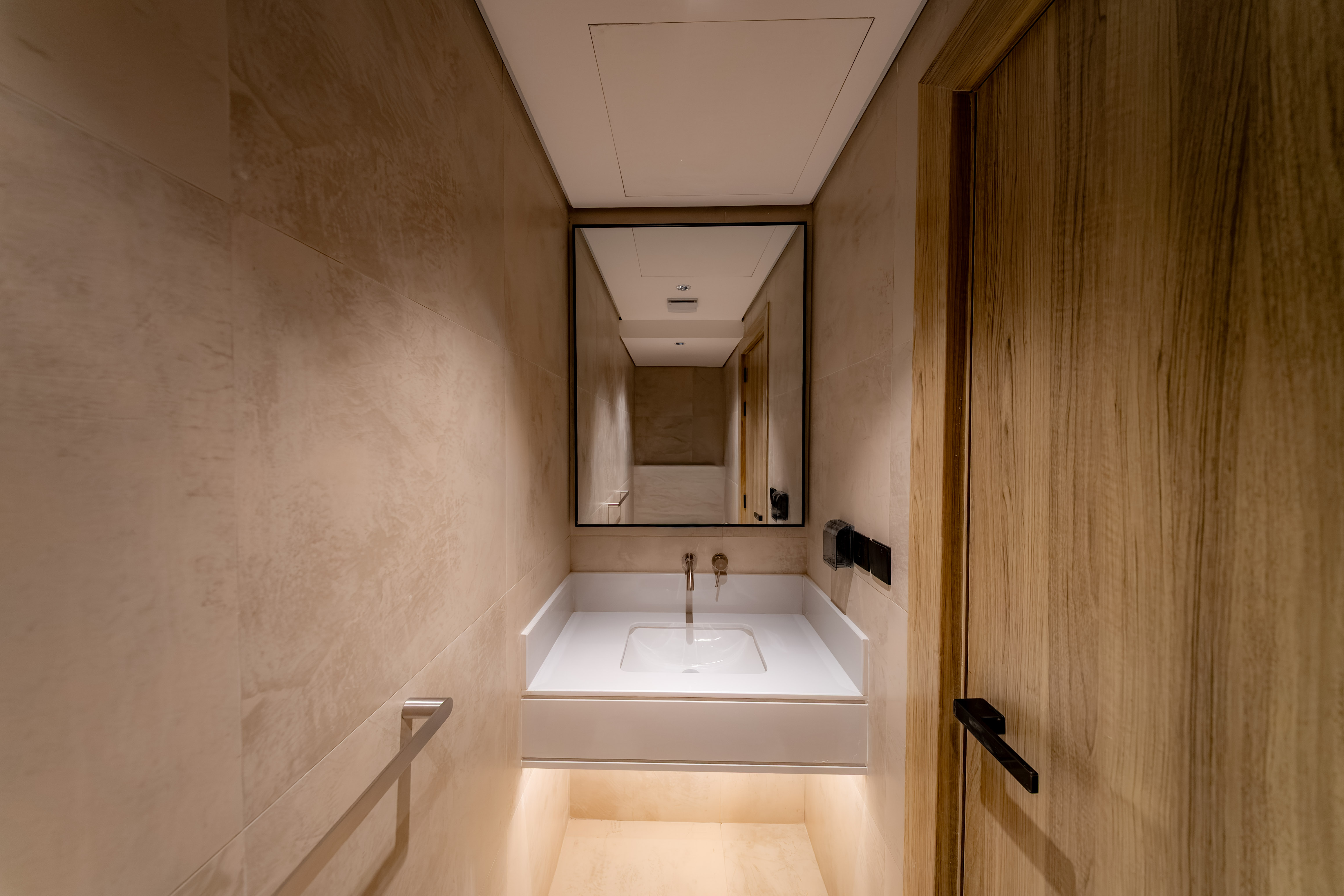 مينا 54 - Image 20